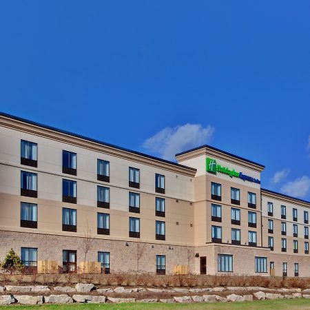 Holiday Inn Express Hotel & Suites Brockville By Ihg Bagian luar foto