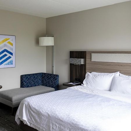 Holiday Inn Express Hotel & Suites Brockville By Ihg Bagian luar foto
