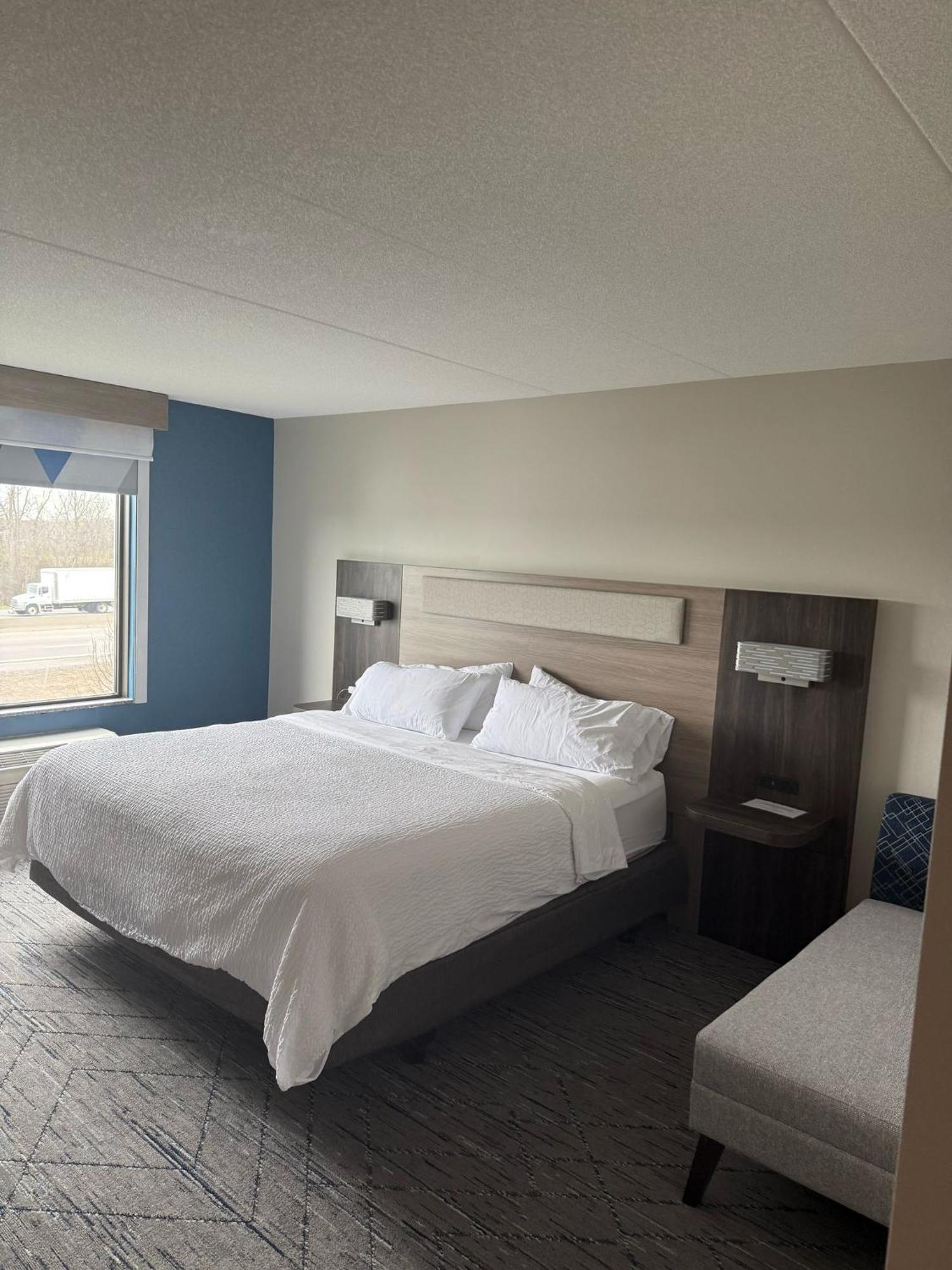 Holiday Inn Express Hotel & Suites Brockville By Ihg Bagian luar foto