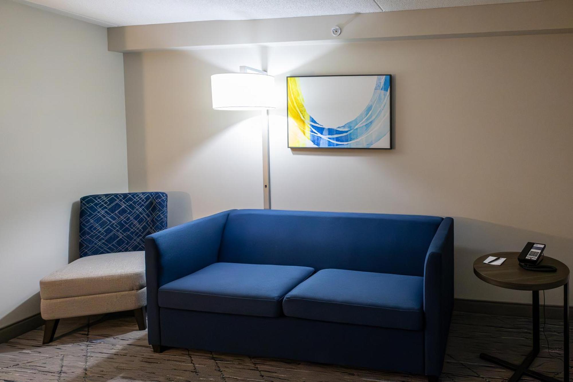 Holiday Inn Express Hotel & Suites Brockville By Ihg Bagian luar foto