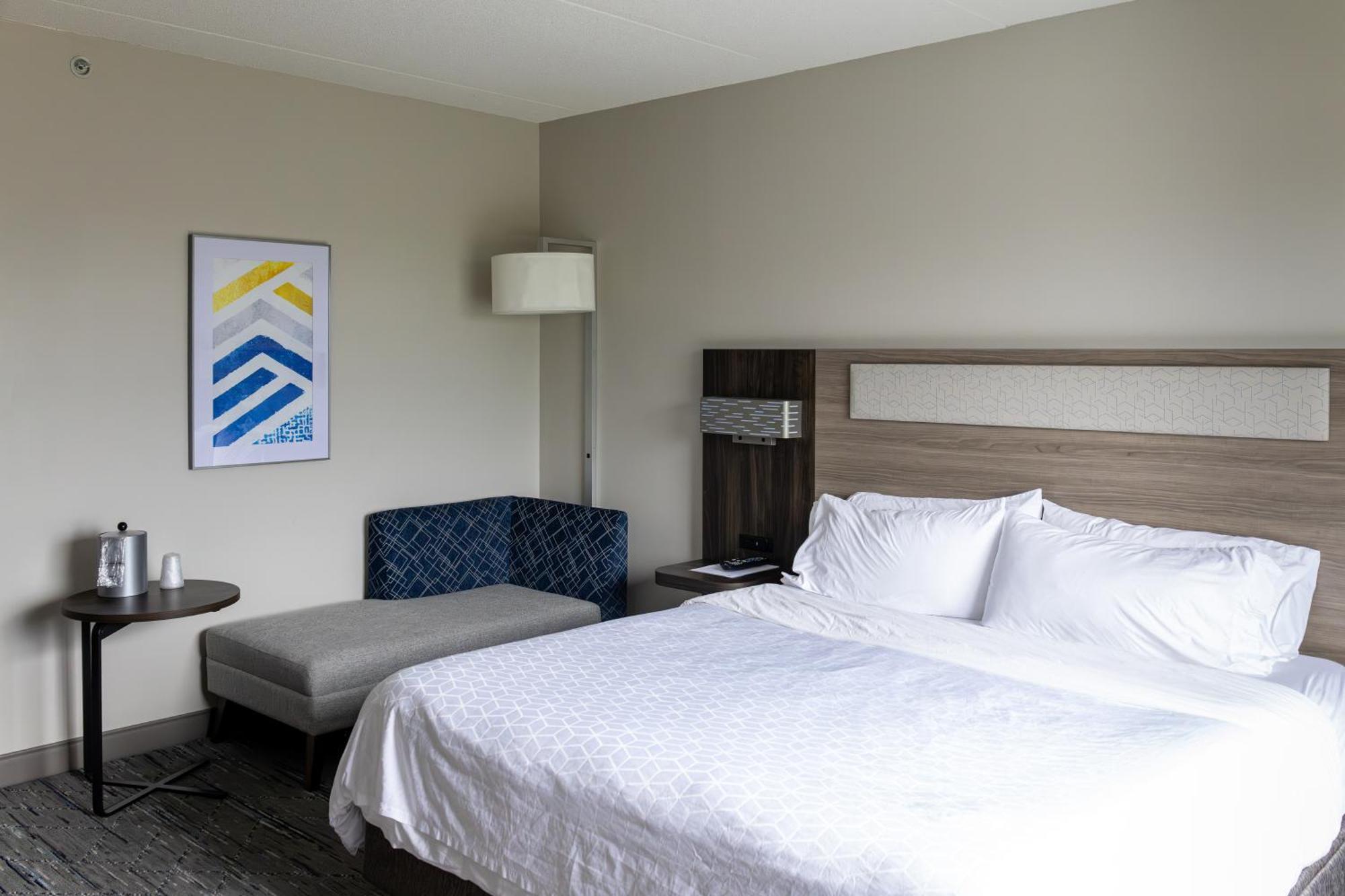 Holiday Inn Express Hotel & Suites Brockville By Ihg Bagian luar foto