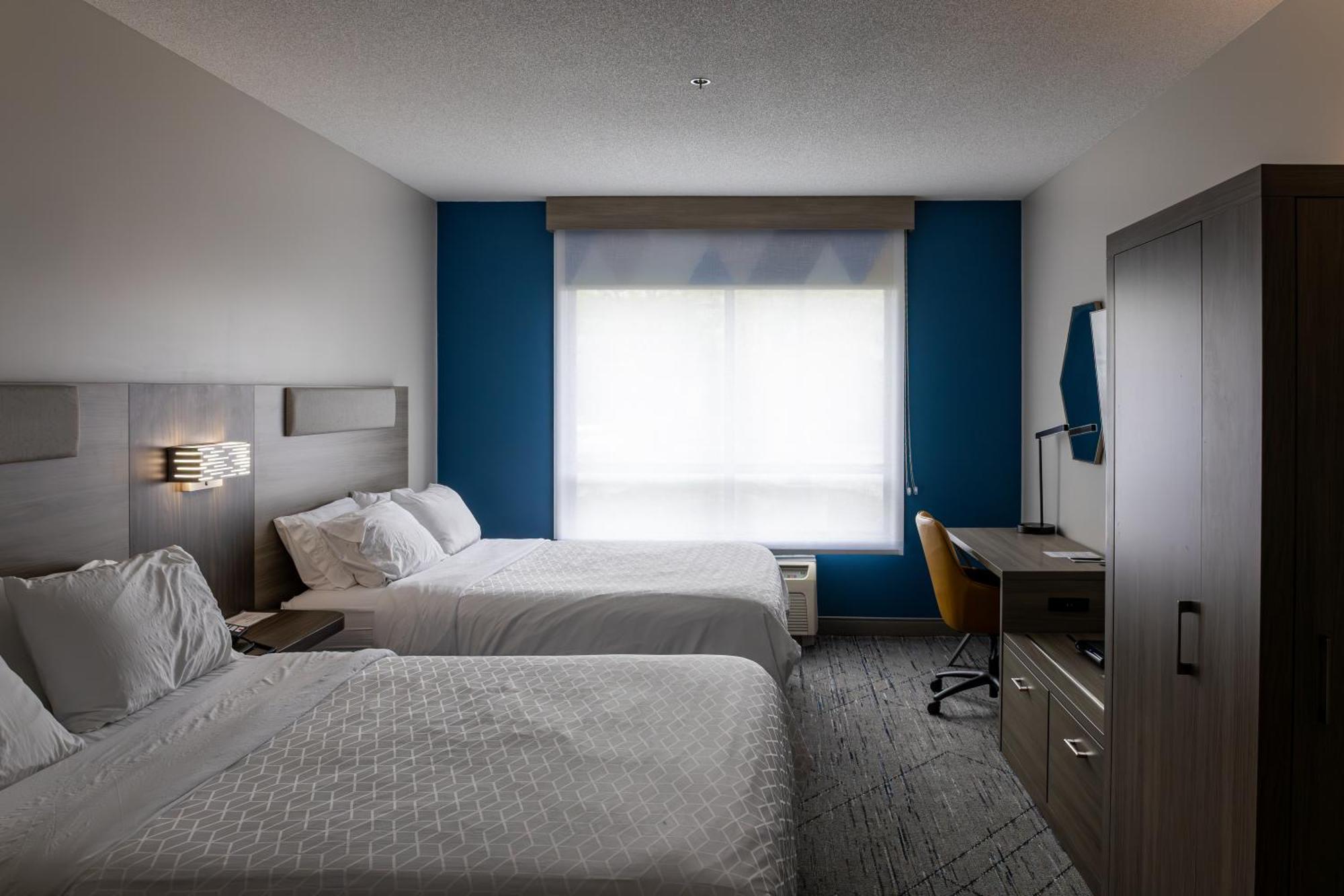 Holiday Inn Express Hotel & Suites Brockville By Ihg Bagian luar foto