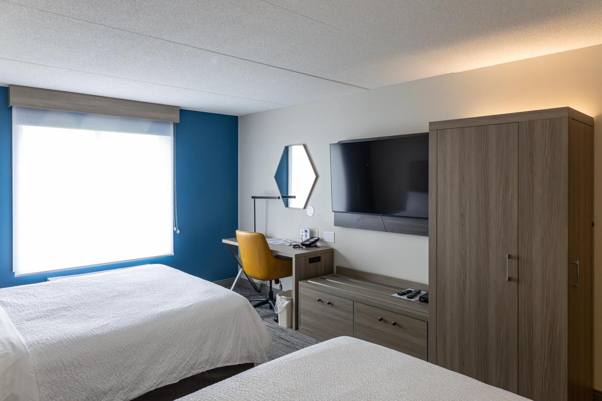 Holiday Inn Express Hotel & Suites Brockville By Ihg Bagian luar foto