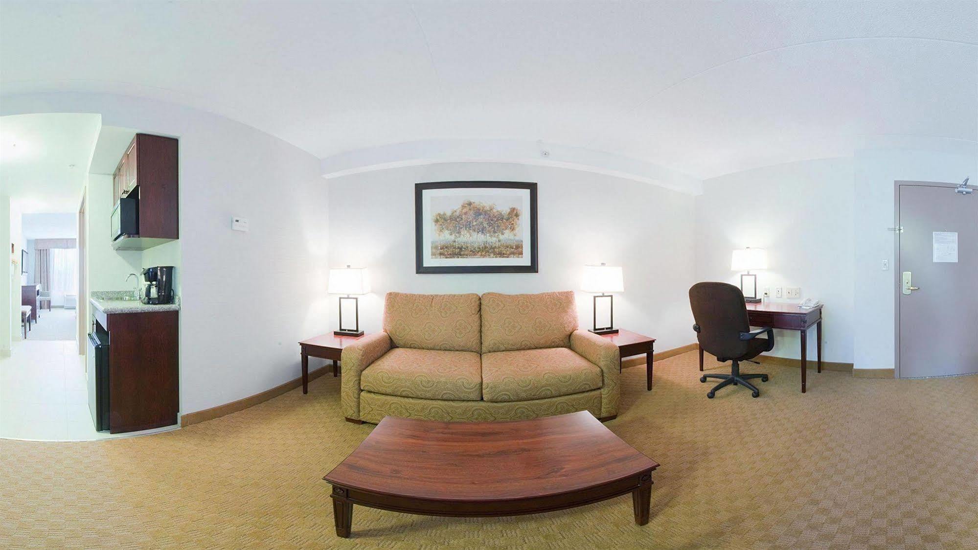 Holiday Inn Express Hotel & Suites Brockville By Ihg Bagian luar foto