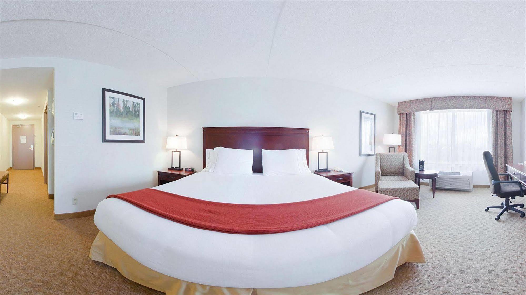 Holiday Inn Express Hotel & Suites Brockville By Ihg Bagian luar foto